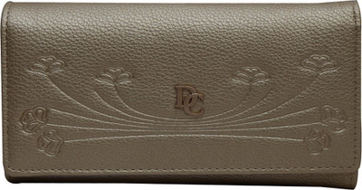 BeeFashionable Women Casual Brown Artificial Leather Wallet(5 Card Slots), Trendy gold
BeeFashionable Women Casual Brown Artificial Leather Wallet(5 Card Slots), Trendy gold