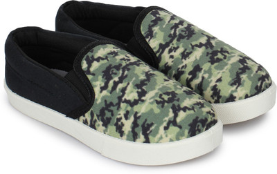 Miss & Chief Boys & Girls Slip on Sneakers(Green
