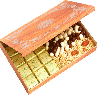 Ghasitaram Gifts Chocolates- Wooden 12 Pcs Chocolate, Nutties and Namkeen Box Combo(4)
Ghasitaram Gifts Chocolates- Wooden 12 Pcs Chocolate, Nutties and Namkeen Box Combo(4)
