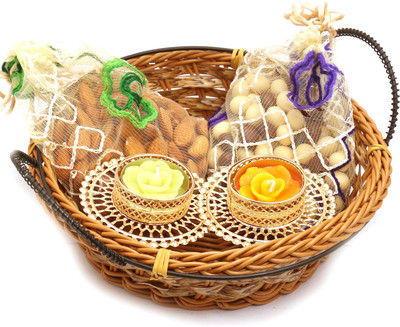 Ghasitaram Gifts Hampers-Small Cane Basket with Almonds, Nutties Pouches and 2 T-Lites Combo(5)
Ghasitaram Gifts Hampers-Small Cane Basket with Almonds, Nutties Pouches and 2 T-Lites Combo(5)