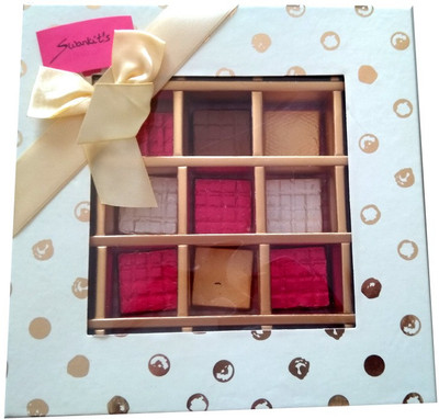 Swankit's Polka Dot Square Shape 25 CavitiesAssorted Chocolate Box Crackles(250 g)
Swankit's Polka Dot Square Shape 25 CavitiesAssorted Chocolate Box Crackles(250 g)
