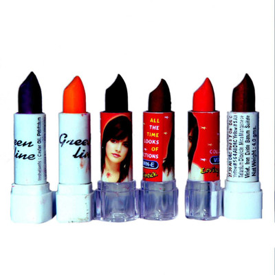 Green line 'Green line' hot and bold matte lipstic in 6 combo set(Mehroon, Purple, Dark Mahroon, Sade Natural,)
Green line 'Green line' hot and bold matte lipstic in 6 combo set(Mehroon, Purple, Dark Mahroon, Sade Natural,)