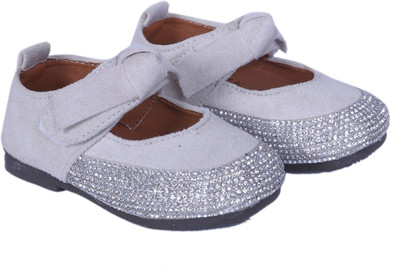 FEETWELL Girls Velcro Ballerinas(Beige