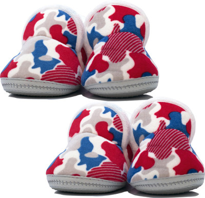 Satylon Printed (Pack of 2) Baby Booties(Toe to Heel Length - 17 cm Multicolor)