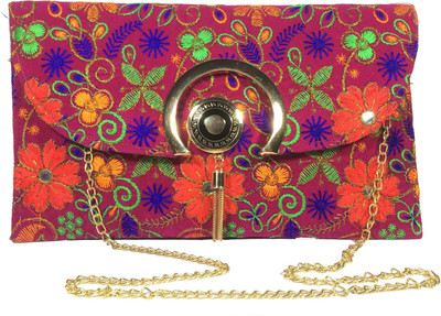 VeePlay Women Evening/Party, Casual Pink, Multicolor Brocade Sling Bag, Multicolor;pink
VeePlay Women Evening/Party, Casual Pink, Multicolor Brocade Sling Bag, Multicolor;pink