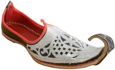Bhagwati Jutis For Men(Silver