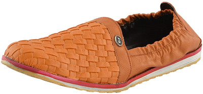 Risingone jutties Casuals For Men(Orange