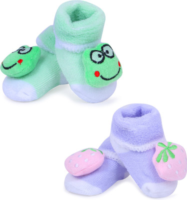 Alleretails Born Baby Multicolour And MultiPrint Socks/Shoes - 2 pcs Combo set Booties(Toe to Heel Length - 2 cm Multicolor)
Alleretails Born Baby Multicolour And MultiPrint Socks/Shoes - 2 pcs Combo set Booties(Toe to Heel Length - 2 cm Multicolor)