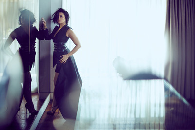 Music Demi Lovato Singers United States Brunette Brown Eyes Singer Black Dress Reflection American Wall Poster Fine Art Print(12 inch X 18 inch, Rolled)
Music Demi Lovato Singers United States Brunette Brown Eyes Singer Black Dress Reflection American Wall Poster Fine Art Print(12 inch X 18 inch, Rolled)