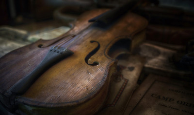 Akhuratha Music Violin Close-up Instrument Wall Poster Fine Art Print(12 inch X 18 inch, Rolled)
Akhuratha Music Violin Close-up Instrument Wall Poster Fine Art Print(12 inch X 18 inch, Rolled)