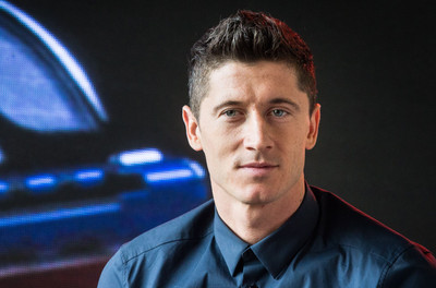 Sports Robert Lewandowski Soccer Player Robert Lewandowski Polish Wall Poster Paper Print(12 inch X 18 inch, Rolled)
Sports Robert Lewandowski Soccer Player Robert Lewandowski Polish Wall Poster Paper Print(12 inch X 18 inch, Rolled)