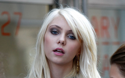 Music Taylor Momsen Singers United States Wall Poster Fine Art Print(12 inch X 18 inch, Rolled)
Music Taylor Momsen Singers United States Wall Poster Fine Art Print(12 inch X 18 inch, Rolled)