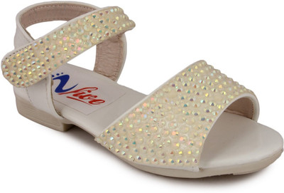 N Five Girls Buckle Flats(White
