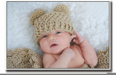 Posterhouzz Cute baby with brown hat looking Fine Art Print(12 inch X 18 inch, Rolled)
Posterhouzz Cute baby with brown hat looking Fine Art Print(12 inch X 18 inch, Rolled)