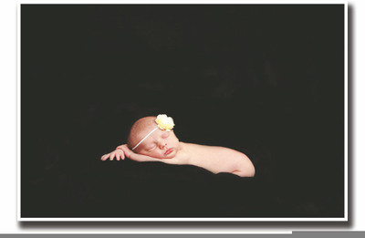 Posterhouzz Cute Baby with yellow bow Fine Art Print(12 inch X 18 inch, Rolled)
Posterhouzz Cute Baby with yellow bow Fine Art Print(12 inch X 18 inch, Rolled)