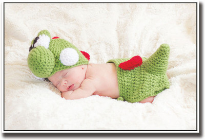 Sweet baby sleeping in green Fine Art Print(12 inch X 18 inch, Rolled)
