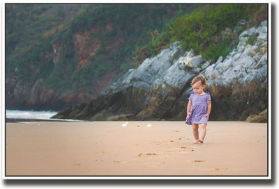 Posterhouzz Cute Baby at beach Fine Art Print(12 inch X 18 inch, Rolled)