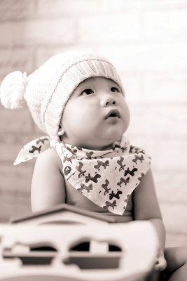 Child's Love - Look Up Baby (Sepia Colour) Paper Print(18 inch X 12 inch, Streched)
Child's Love - Look Up Baby (Sepia Colour) Paper Print(18 inch X 12 inch, Streched)
