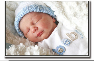 Posterhouzz Cute newborn with blue cap Fine Art Print(12 inch X 18 inch, Rolled)