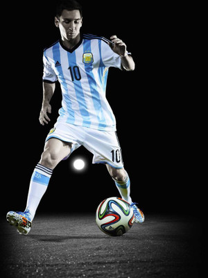 Lionel Messi Fine Art Print(18 inch X 12 inch, Rolled)