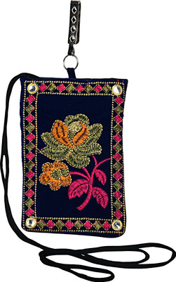 Magnus Embroidered Pouch(Black)