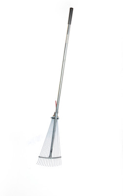 Vimal Adjustable Garden rake(127 cm)