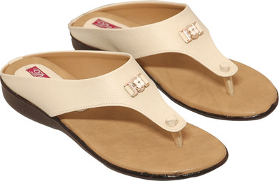 D&D Women Tan Flats