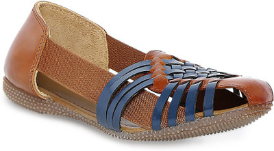Catwalk Women GOLD Flats