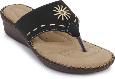 Vilax Women Black Flats