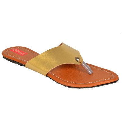 Footrendz Women Gold Flats