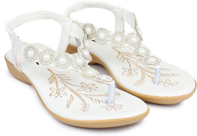 Moonwalk Women White Flats