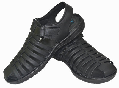 Human Steps Men Black Clogs
