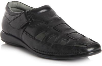 Delize Men Black Clogs