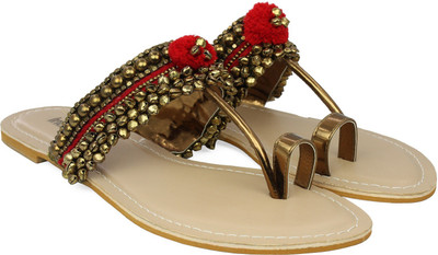 Inc.5 Women ANT GOLD Flats