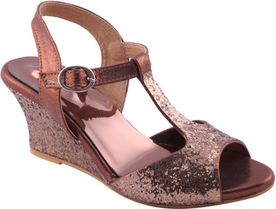 Adorn Women Brown Wedges
Adorn Women Brown Wedges