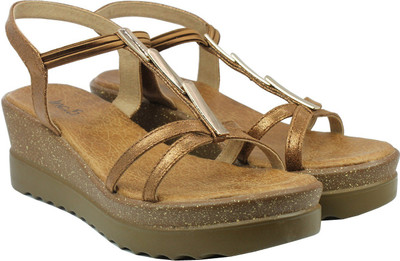 Inc.5 Women ANT GOLD Wedges