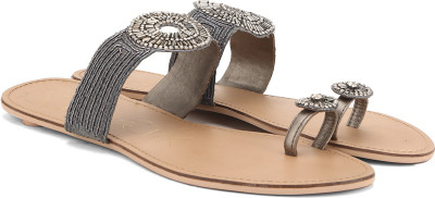 Catwalk Women GUN METAL Flats