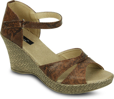 Kielz Women Tan Wedges