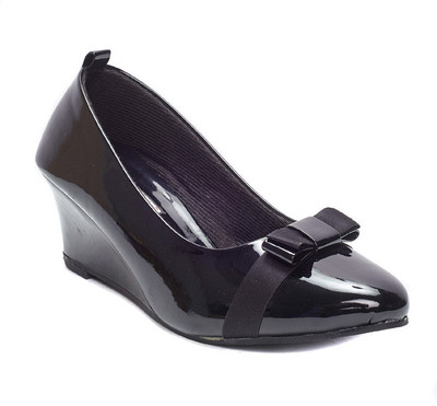 Dolphin Miles Women Black Wedges
