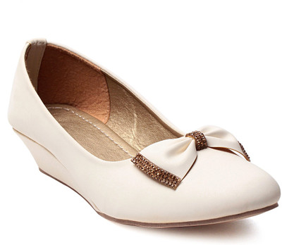 Nell Women White Wedges