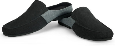 FUNK Men Black Clogs