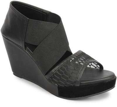 Sindhi Footwear Women Black Wedges 
Sindhi Footwear Women Black Wedges