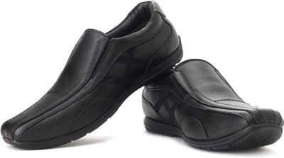 Bata Docie II Men Synthetic Leather Slip On Shoes For Men(Black)