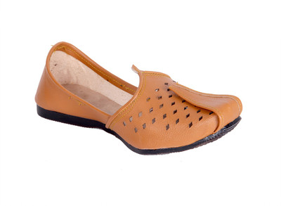 Panahi Soft, Comfortable & Durable Punjabi Jutti with leather lining Ethnic Footwear Mojaris For Men(Tan, Camel
Panahi Soft, Comfortable & Durable Punjabi Jutti with leather lining Ethnic Footwear Mojaris For Men(Tan, Camel