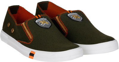 Kraasa TrendSetter Loafers For Men(Green