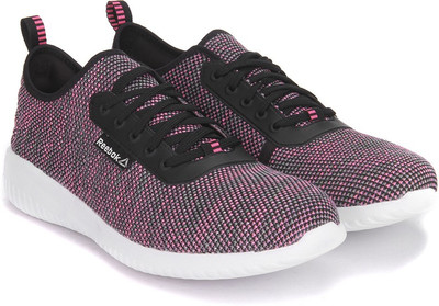 REEBOK SKYSCAPE REVOLUTION Sneakers For Women(Black, Black/poison pink/dust
REEBOK SKYSCAPE REVOLUTION Sneakers For Women(Black, Black/poison pink/dust