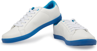 Breakbounce Euler Canvas Shoes For Men(White, Blue