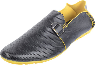 Metmo Boys, Black