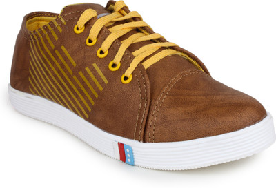 Ortan Casual shoes For Men(Brown