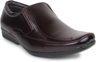 Digni Slip On For Men(Brown 
Digni Slip On For Men(Brown
